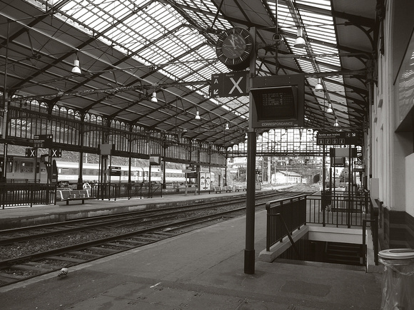 Bayonne train station